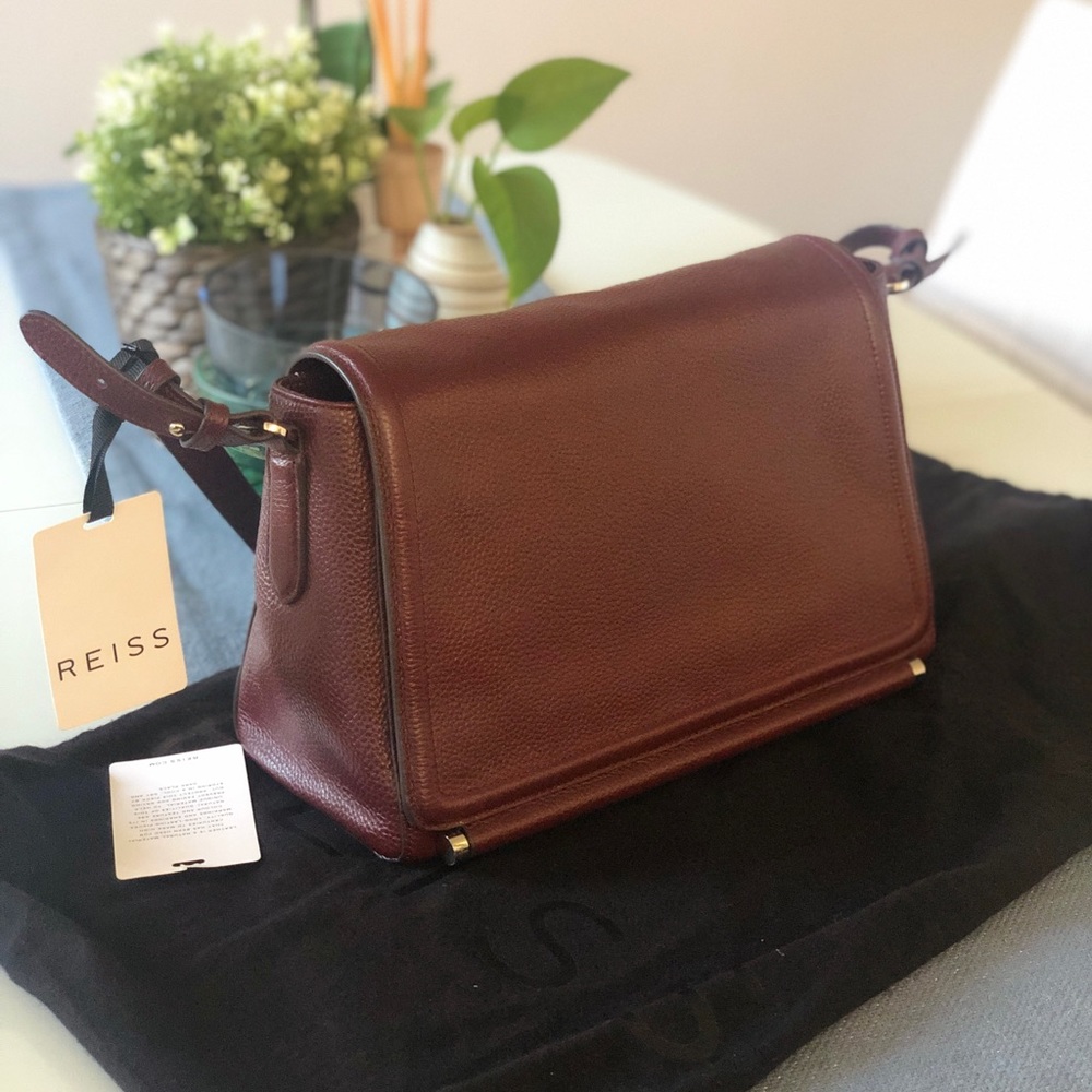 NWT Reiss shoulder handbag, burgundy color